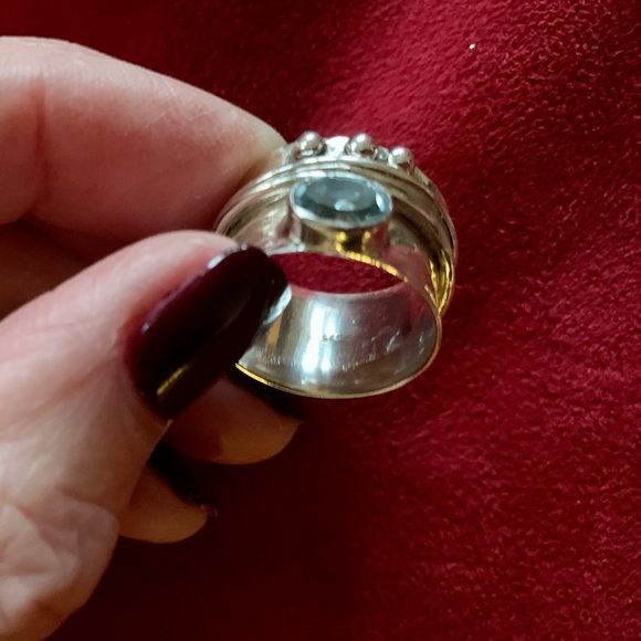 Blue topaz sterling silver spinner ring. - Picture 6 of 7